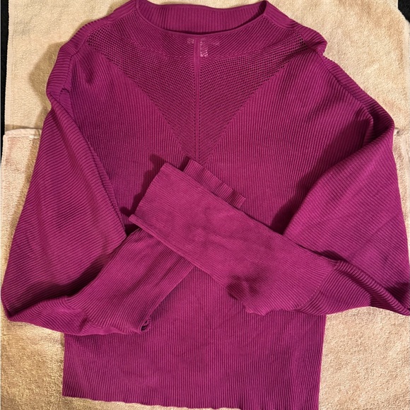 NWOT Bar III Size XL Fuchsia Textured Dolman Sleeve Crop Top Sweater - Picture 13 of 16